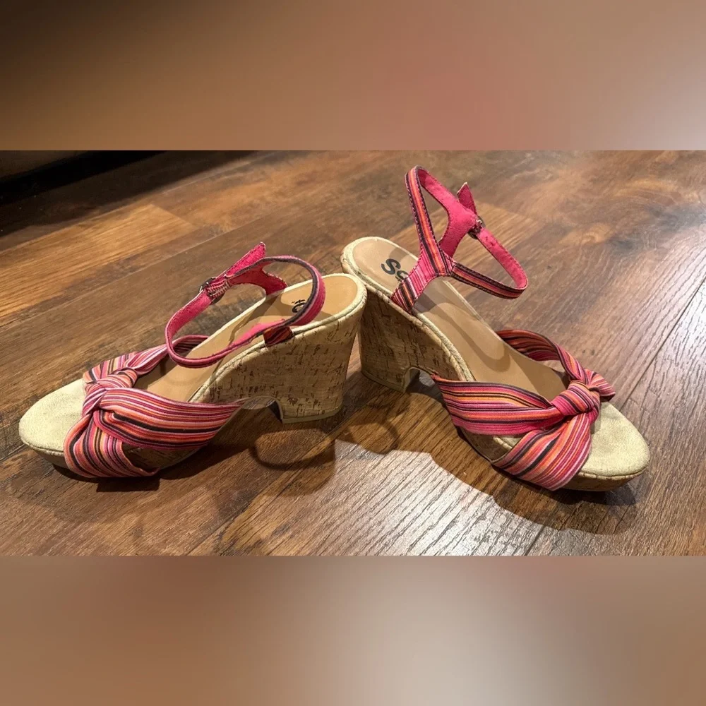SO Women’s Wedges, Great Used Condition, See Photos for Measurements